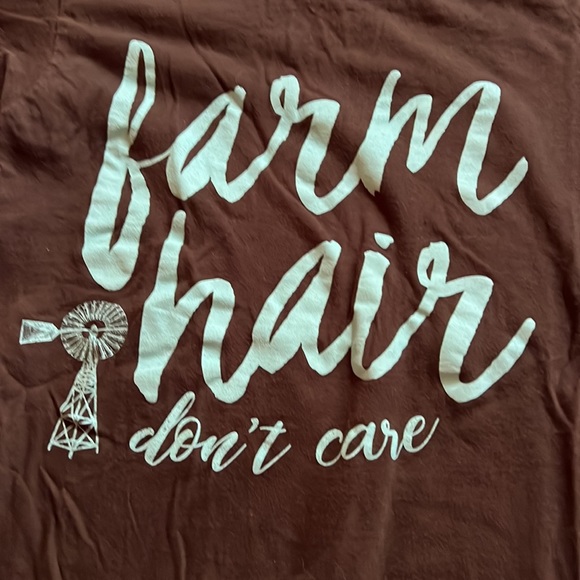 Barn tee - Picture 2 of 2